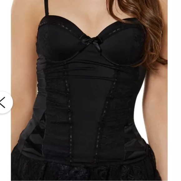 SPIRIT HALLOWEEN-Black Lace Corset - Picture 1 of 6